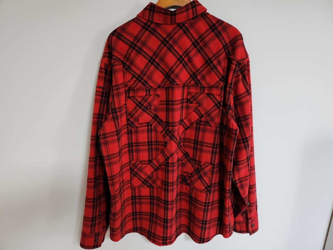 M 오프화이트 레드 애로우 오버핏 남성 셔츠 상품이미지1