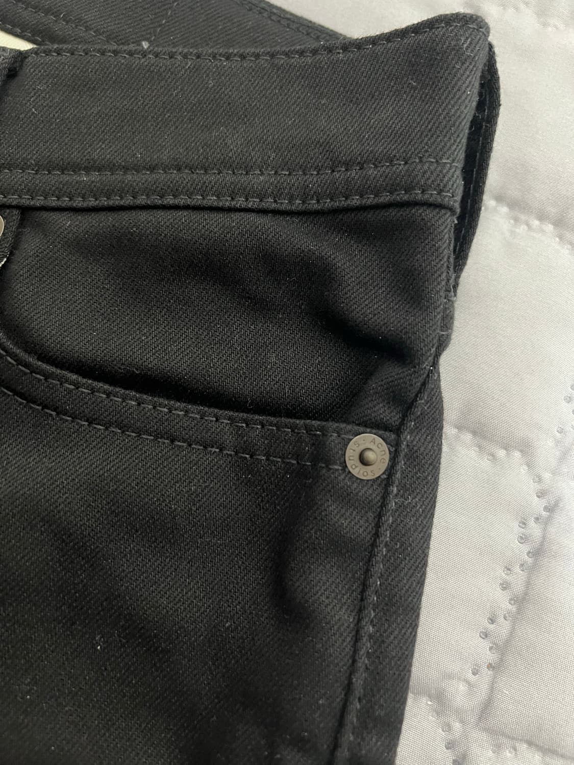 아크네 노스 블랙진 상품이미지5