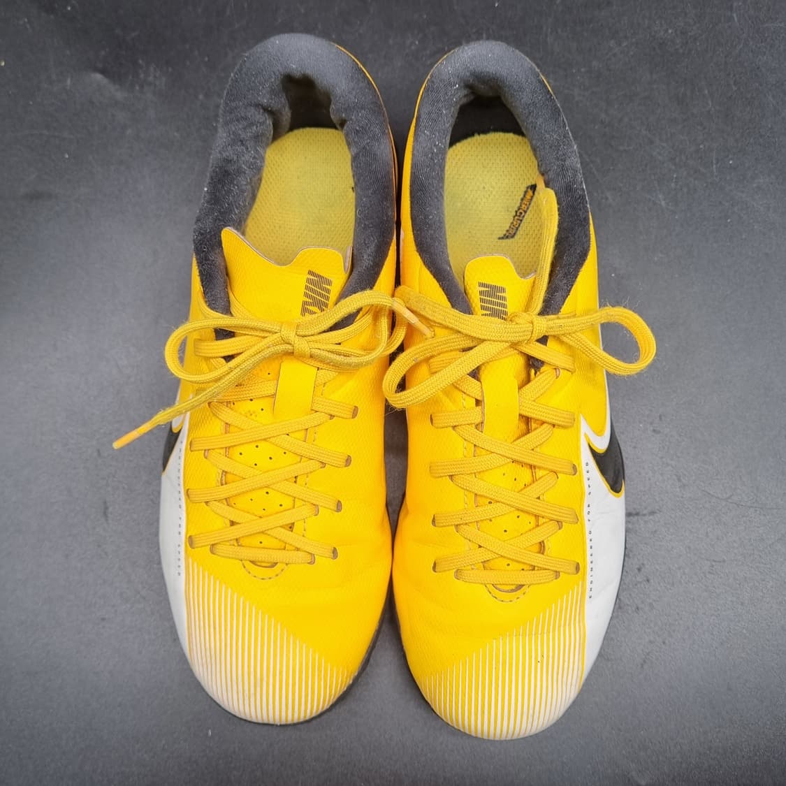 나이키 머큐리얼베이퍼13풋살화225 상품이미지2