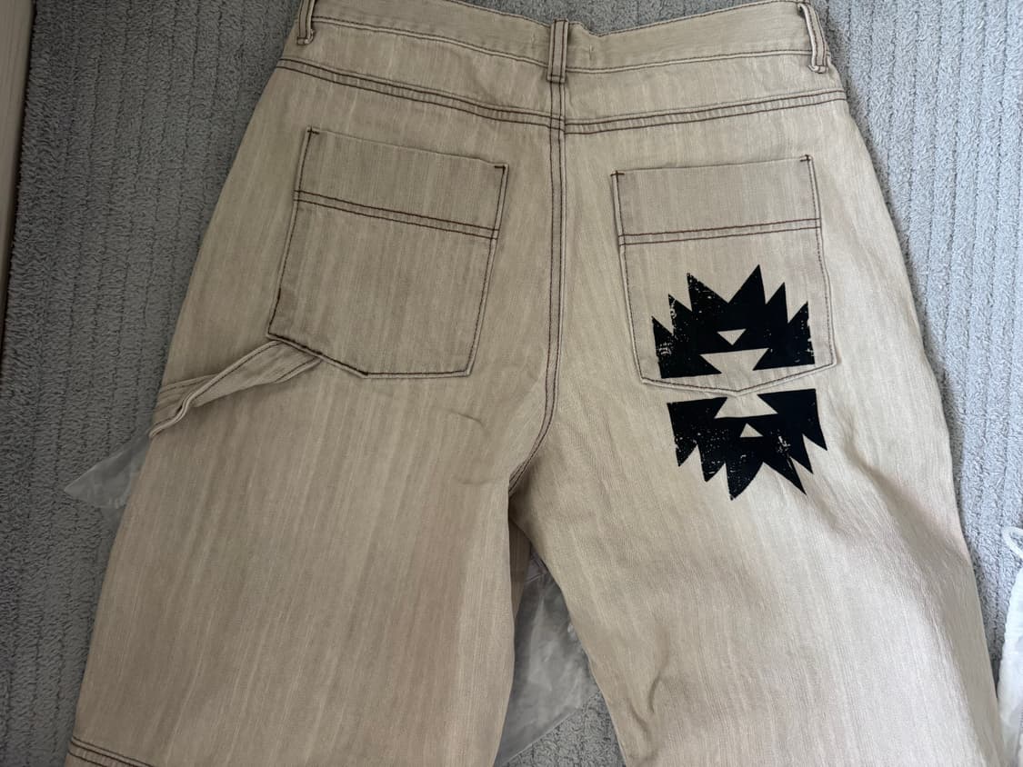 카락터 프테리 더블 니 데님 팬츠 라이트 그레이 상품이미지3