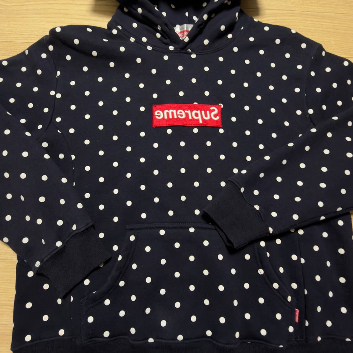 슈프림 X 꼼데가르송 도트 후드티 상품이미지2