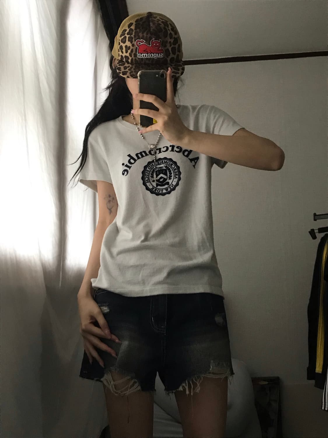 아베크롬비 화이트 반팔티셔츠 상품이미지2