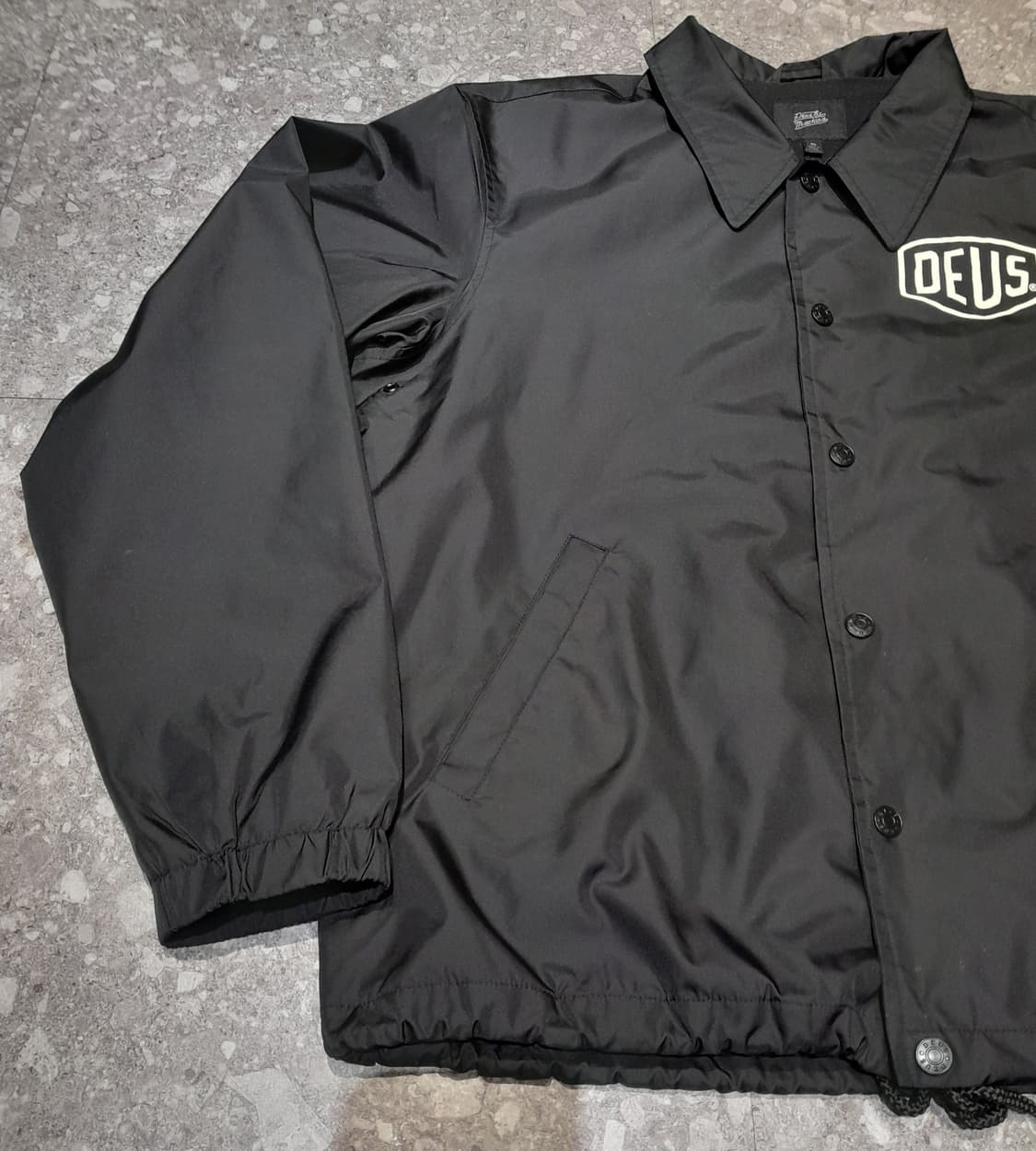 💥데우스 엑스마키나 서울 코치자켓 (XL)
 상품이미지4