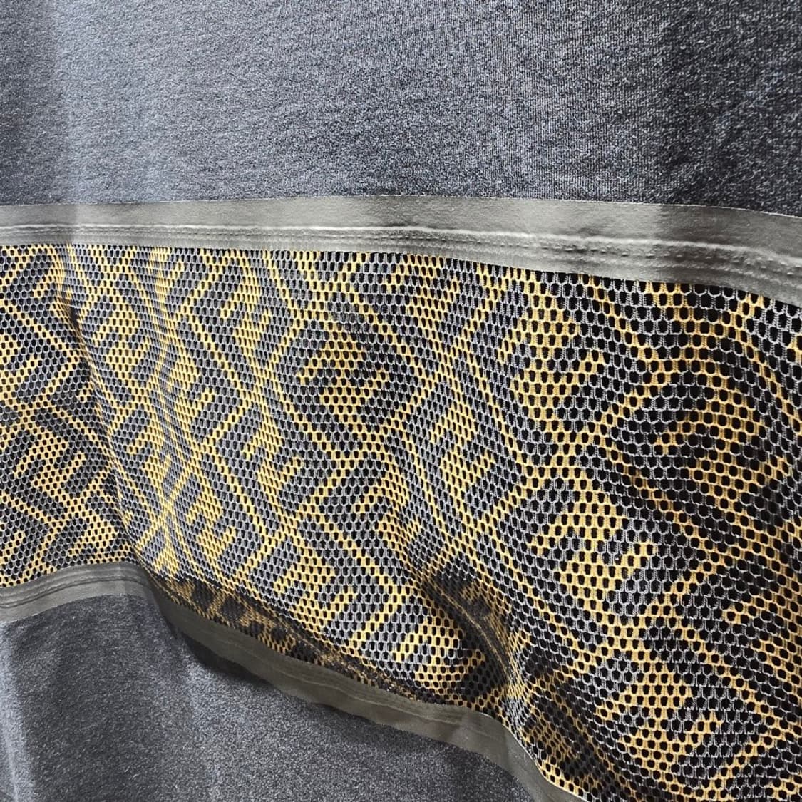 [중고/정품] 펜디 FF 모티프 코튼 반팔 티셔츠 L 상품이미지4