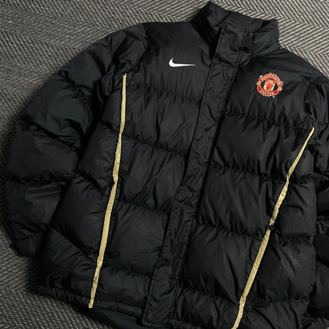 나이키 레트로 맨체스터 유나이티드 덕다운 패딩 점퍼o 5346 상품이미지3
