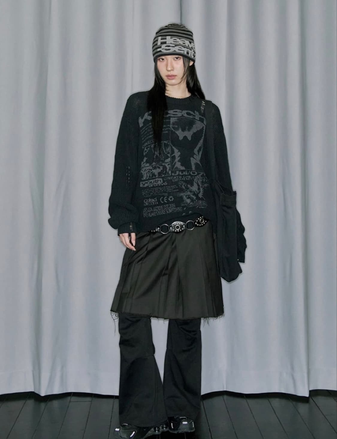 Oddstudio 헤븐 센트 자카드 스트라이프 비니 (Black) 상품이미지2