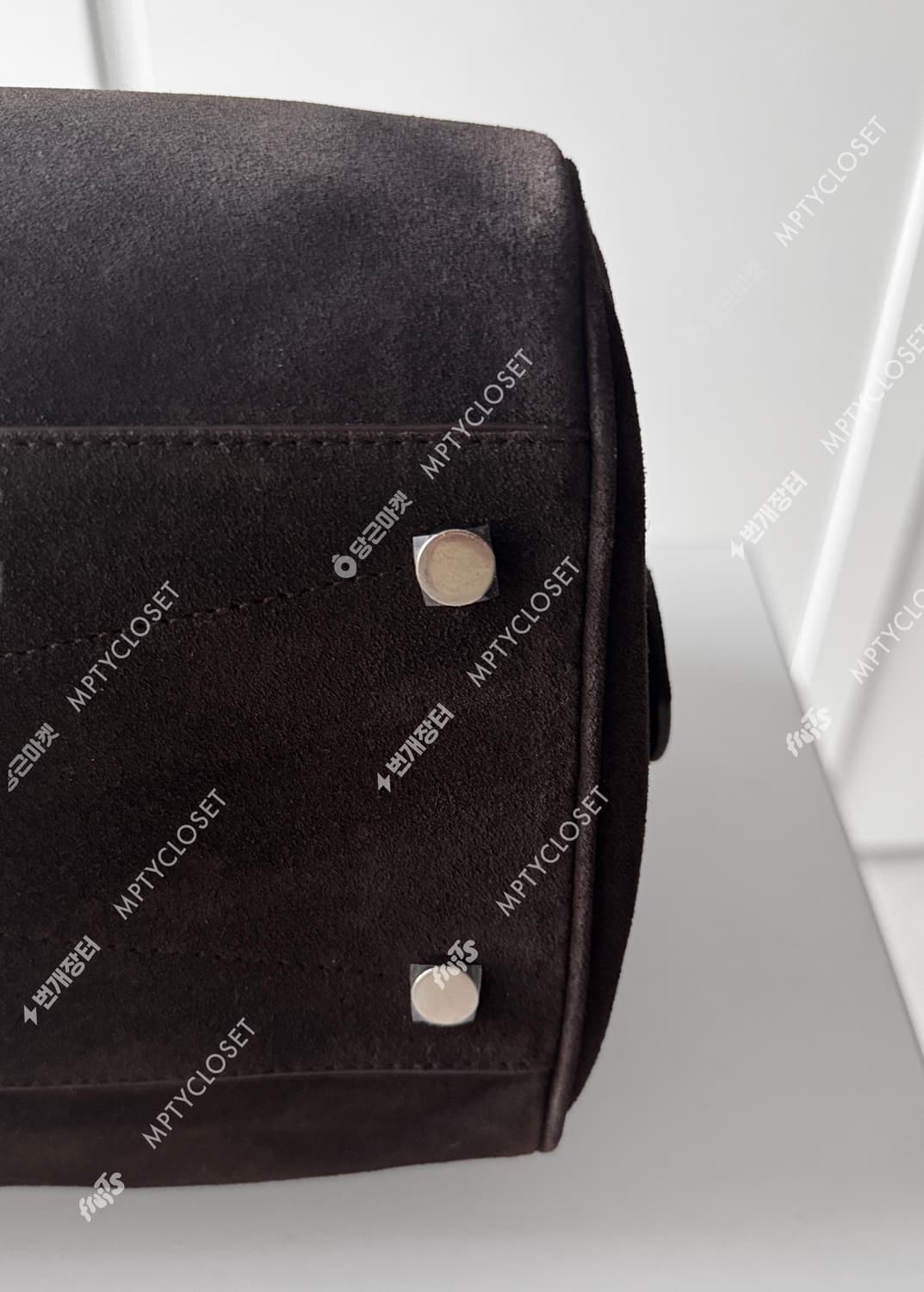 타임옴므 스웨이드 포켓 더플백 다크브라운 상품이미지5