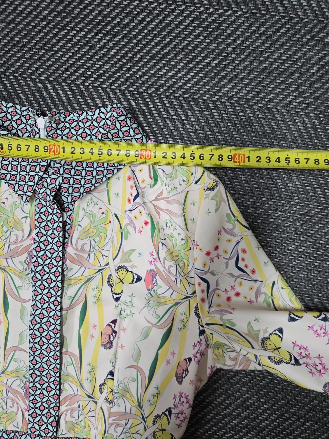 샤틴 SATIN 유니크 플라워 패턴 카라 플리츠 원피스 S211B671 상품이미지6