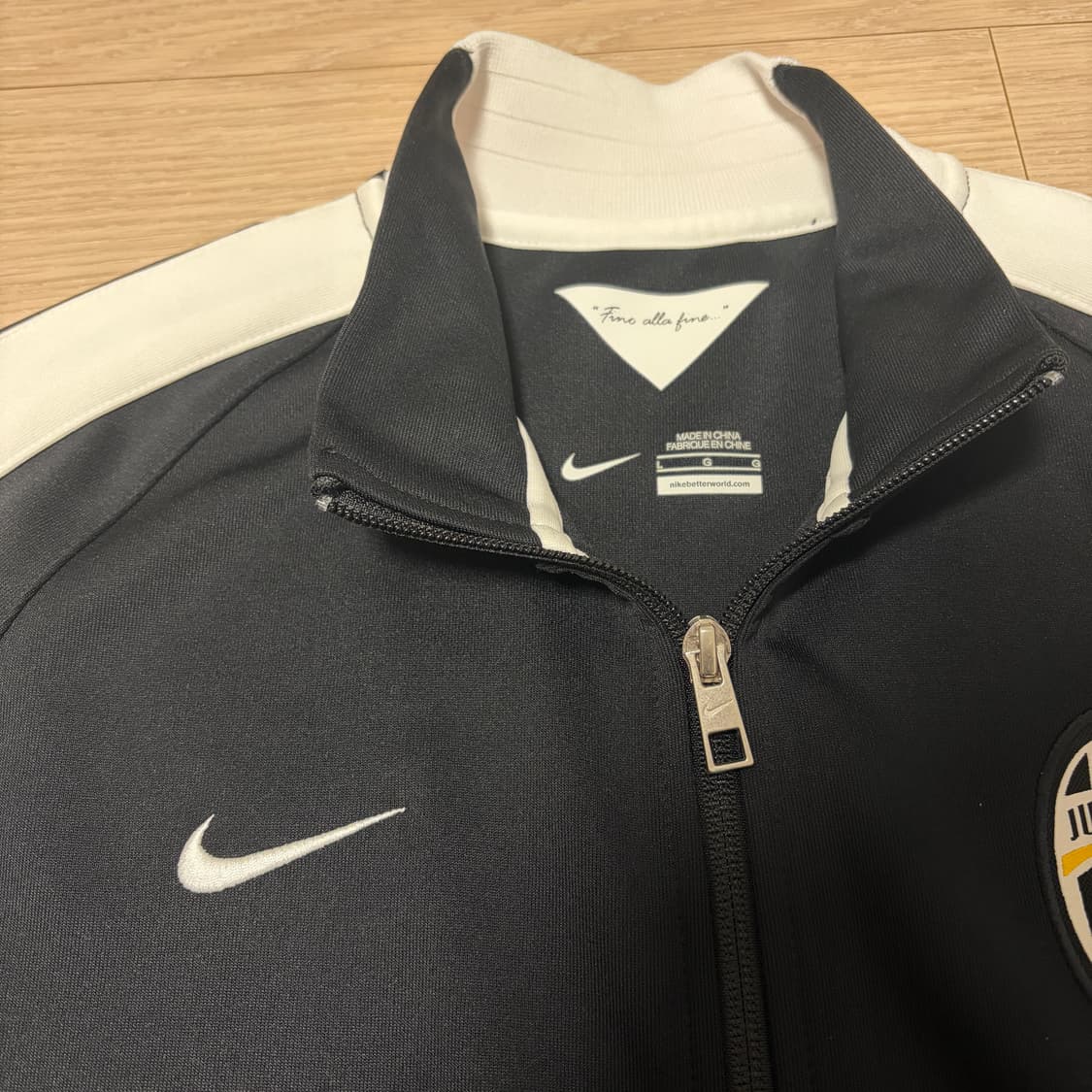 나이키 X 유벤투스 투웨이 트랙탑 져지 상품이미지4