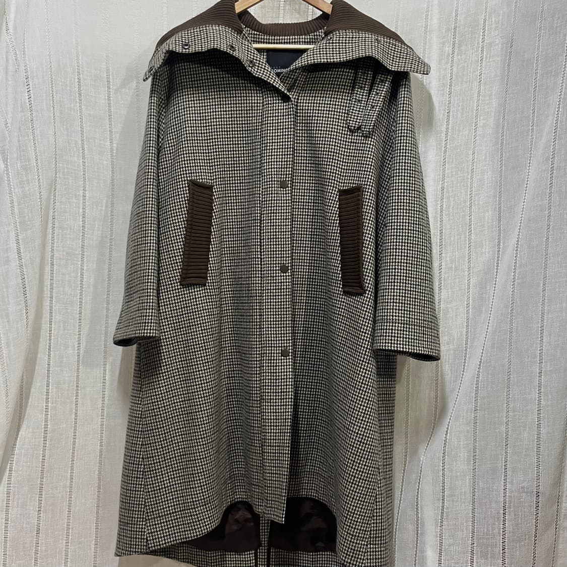 [새제품] COMING STEP 하운즈투즈 체크 하이넥 울혼방 코트 상품이미지2