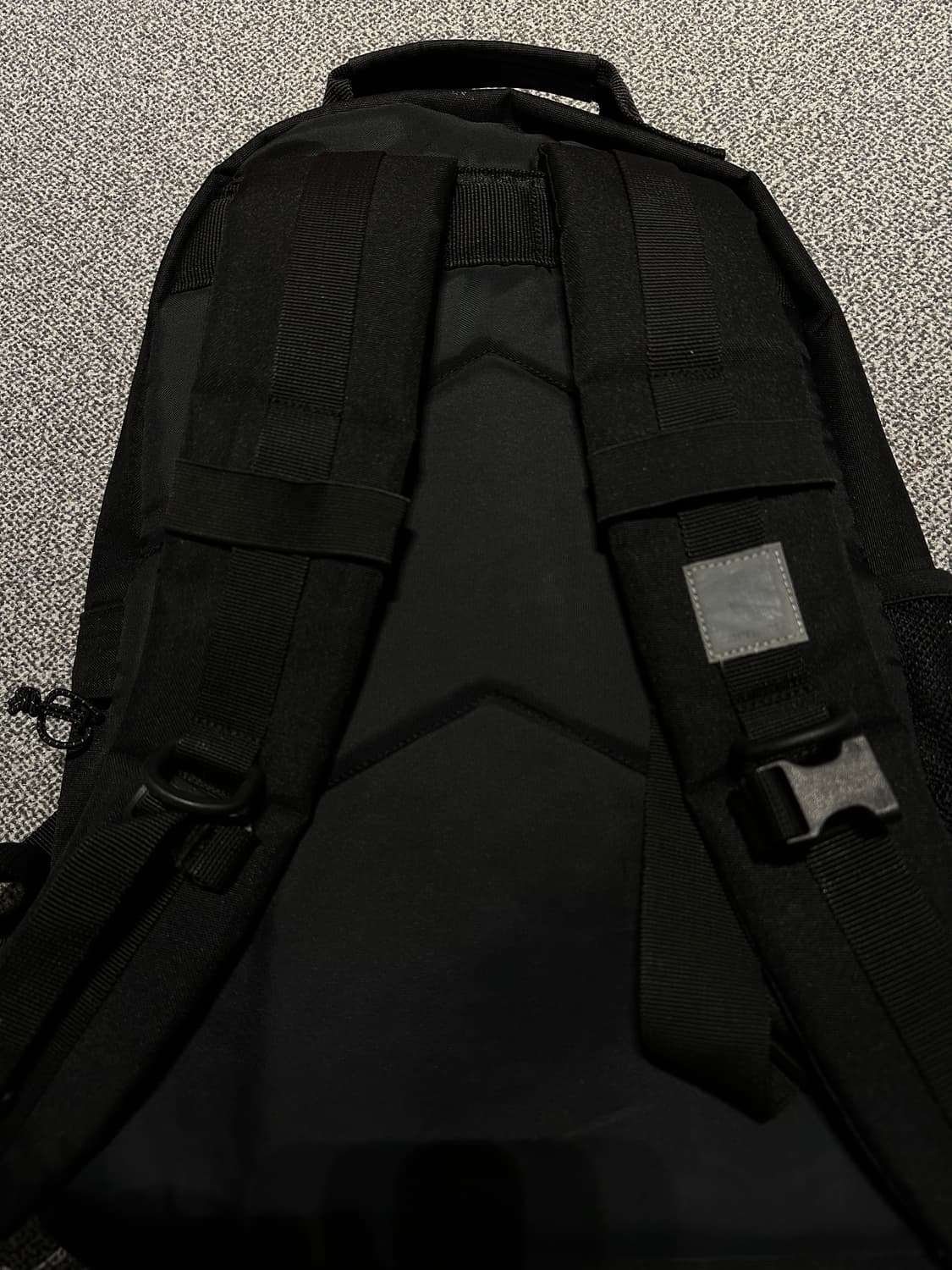 칼하트 킥플립 백팩 상품이미지3