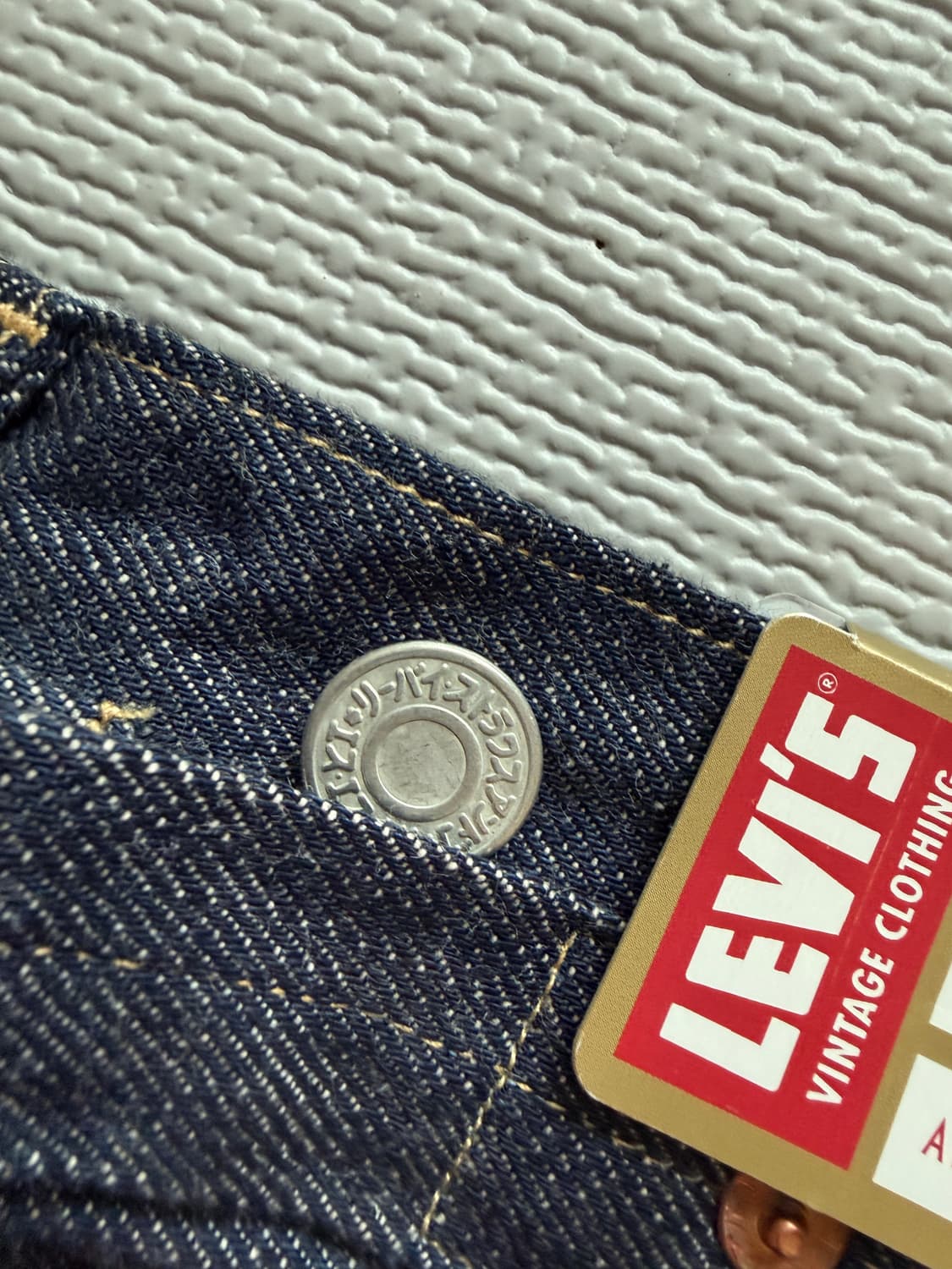 lvc 1922 카타카나 한정판 32/34판매합니다 상품이미지5