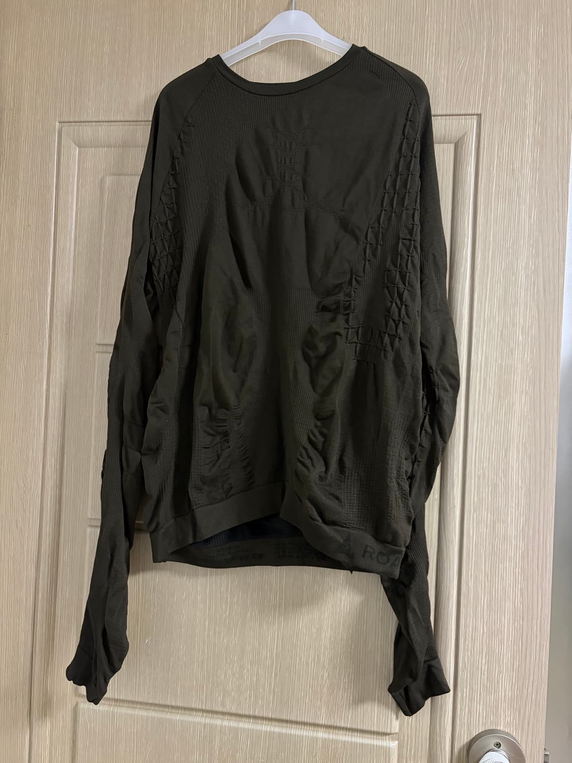 [M] ROA 3D 니트 롱슬리브 탑 상품이미지2