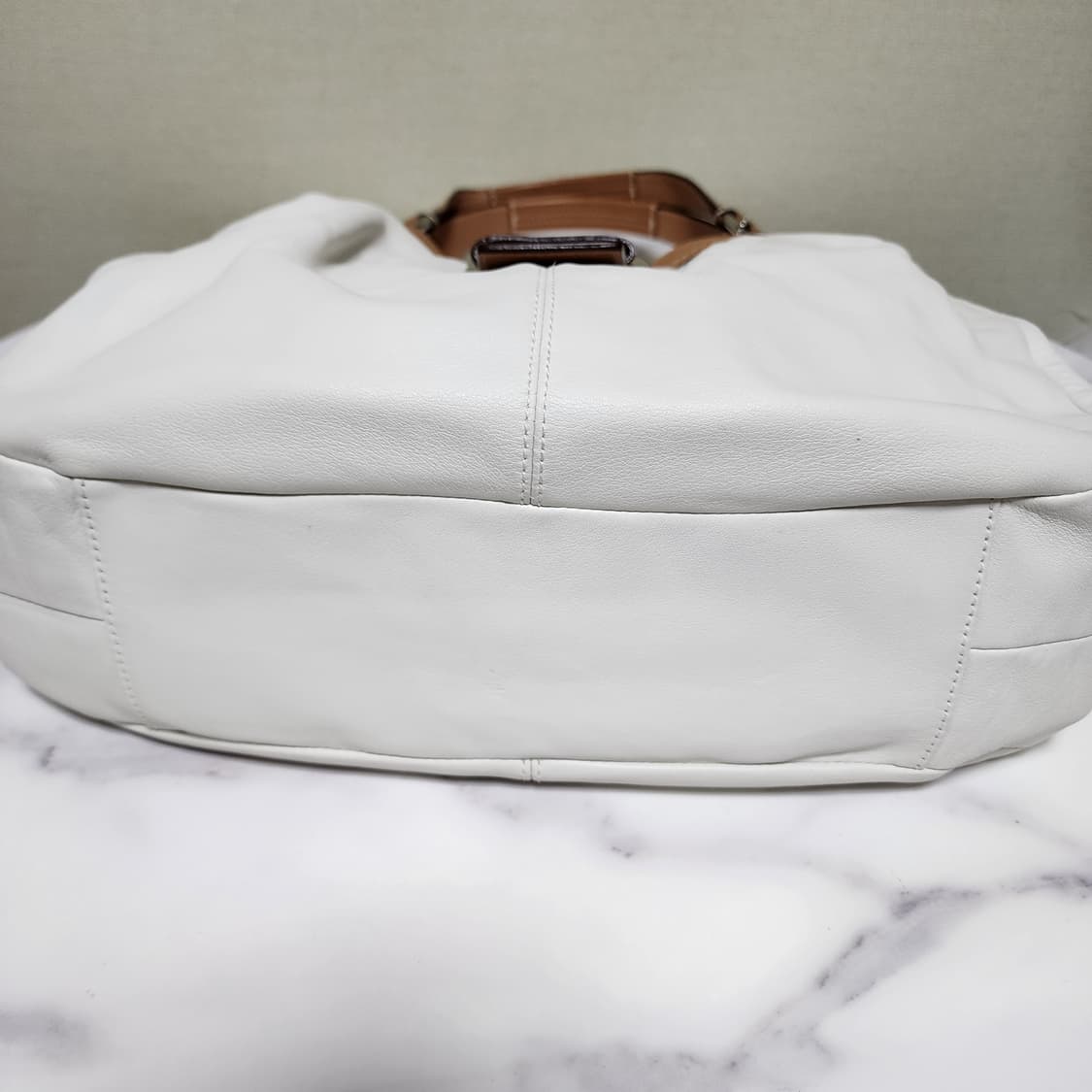 상태굿) 코치 소호 린 레더 호보백 상품이미지6