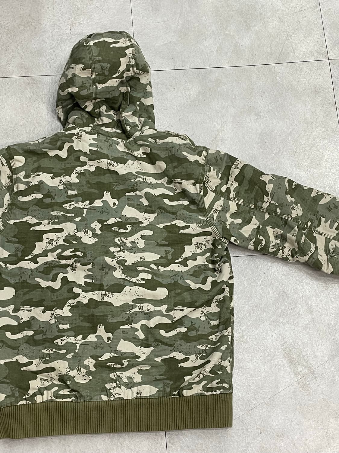 칼하트 카보플라쥬 재킷 (여성 S~M) 상품이미지6