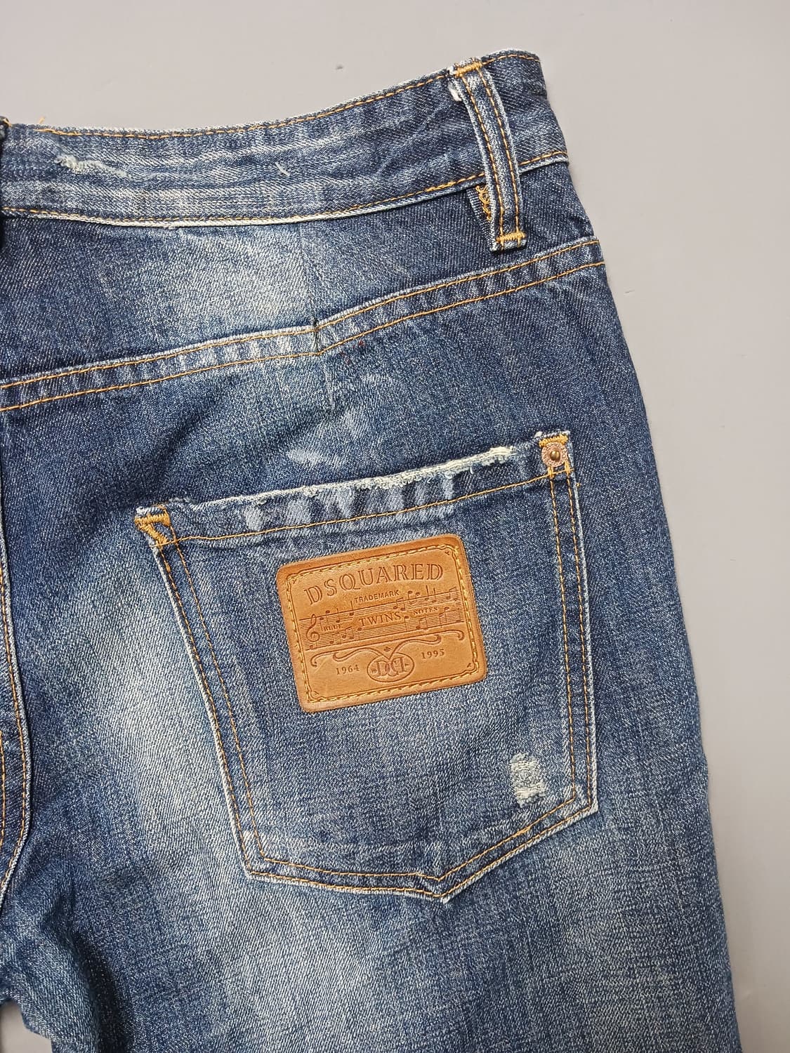 [32] 디스퀘어드2 더티페인티드 슬림진 청바지 상품이미지9