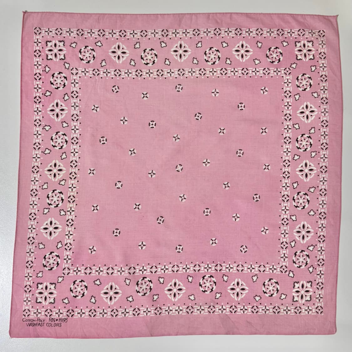70-80s 파스텔 핑크 페이즐리 반다나 상품이미지1