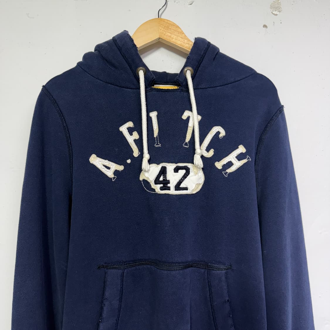 아베크롬비 앤 피치(Abercrombie & Fitch) 네이비 후드티 상품이미지3