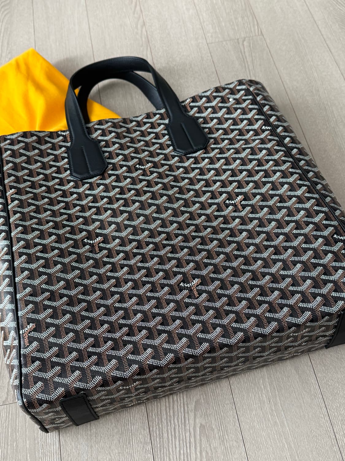 고야드 볼테르 토트백 블랙 상품이미지3