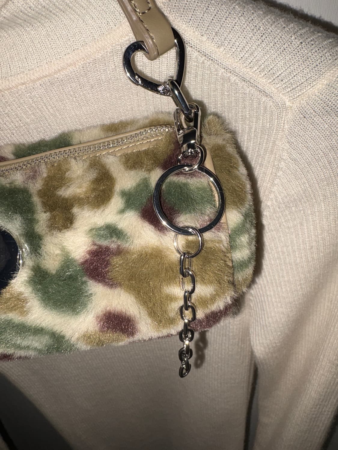 Aape 카모 숄더백 상품이미지4