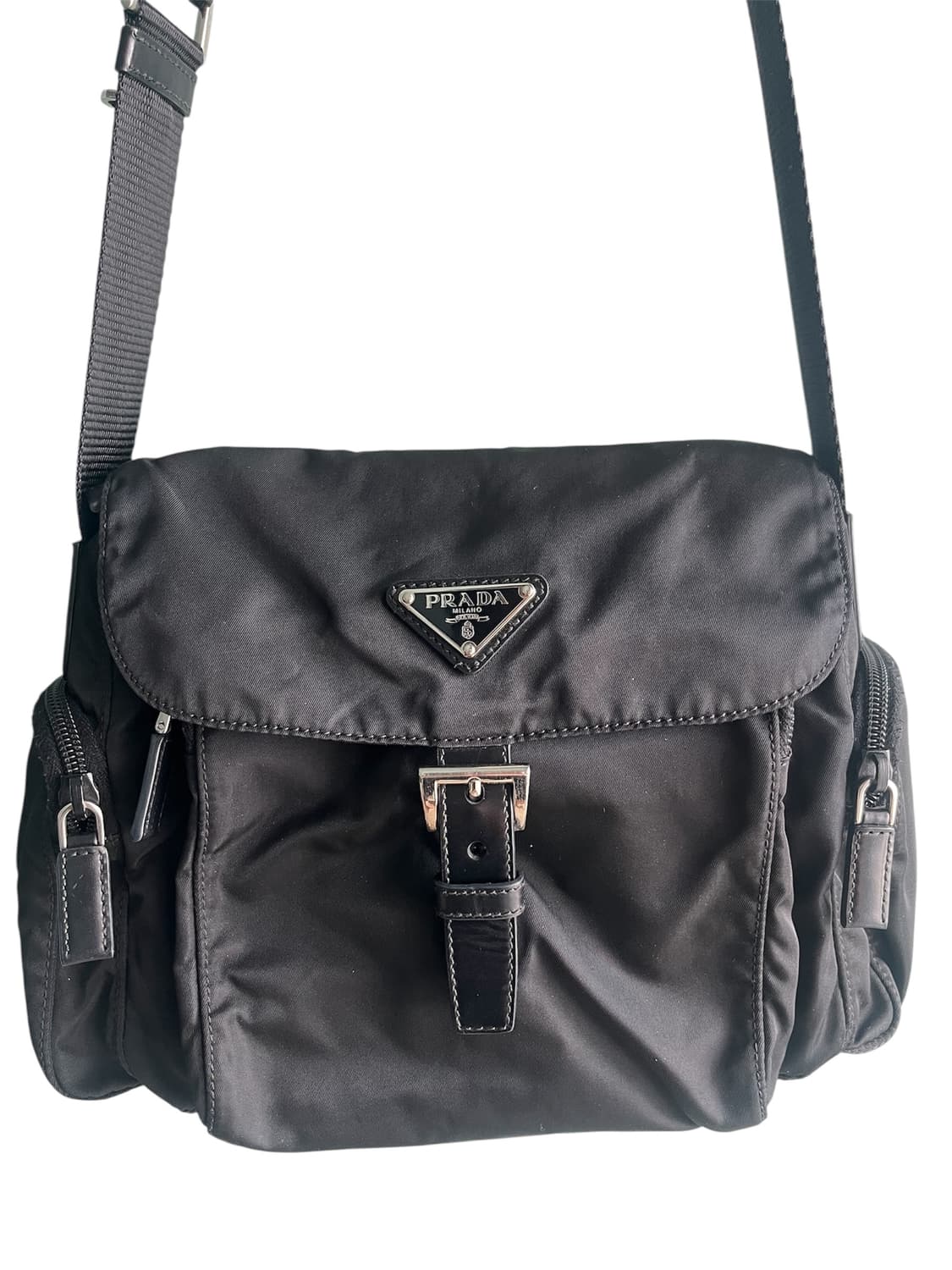 [OS] 프라다 포코노 리나일론 멀티 포켓 버클 크로스백 상품이미지2