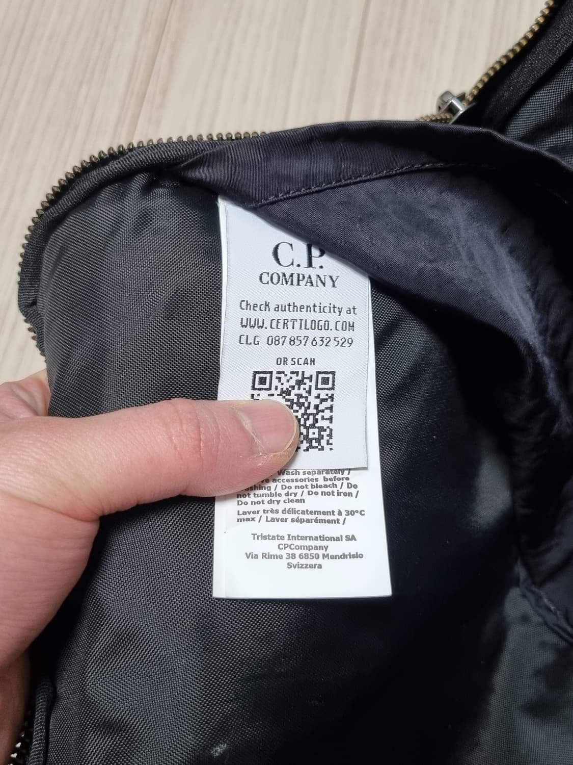 cp컴퍼니 클러치백 상품이미지4