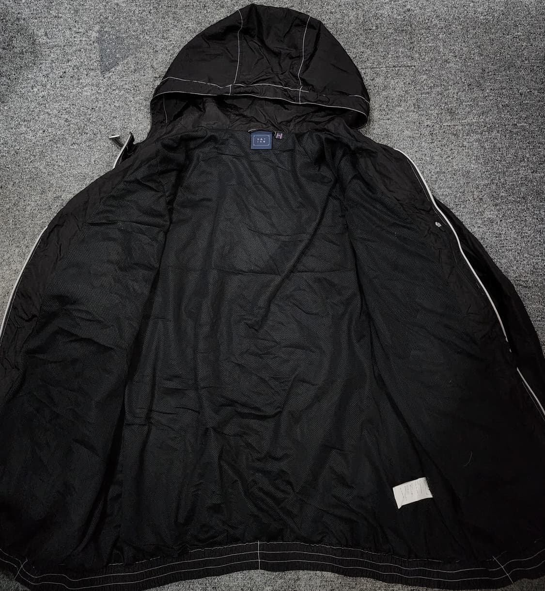 로맨틱 크라운 유틸리티 후드 윈드브레이커 바람막이 XL 상품이미지3