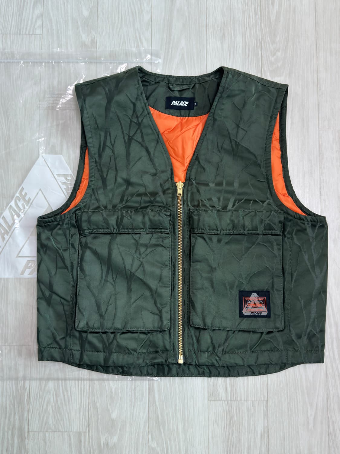 (새상품)Palace x Porter 콜라보 베스트 올리브 S 팝니다 상품이미지1