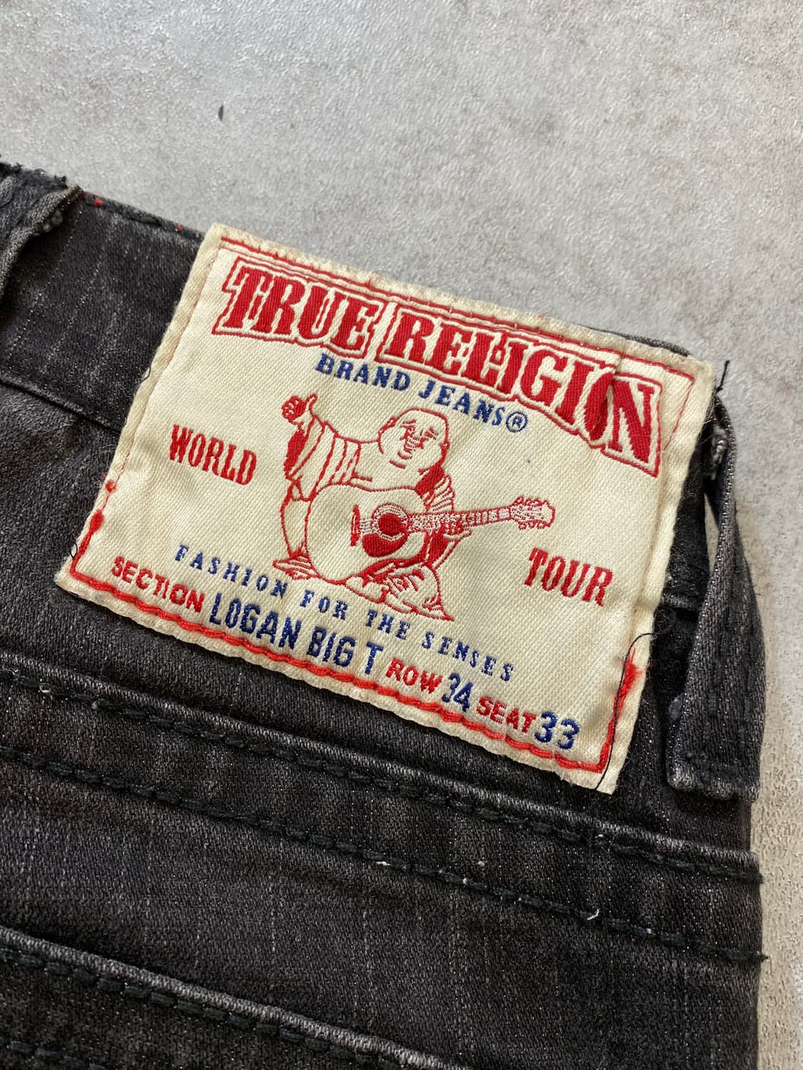 [31] True Religion 트루릴리전 블랙 워시드 데님팬츠 상품이미지3