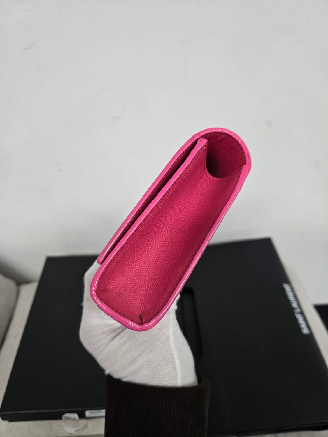 [보증서 정품] 입생로랑 카산드라 클러치백 상품이미지4