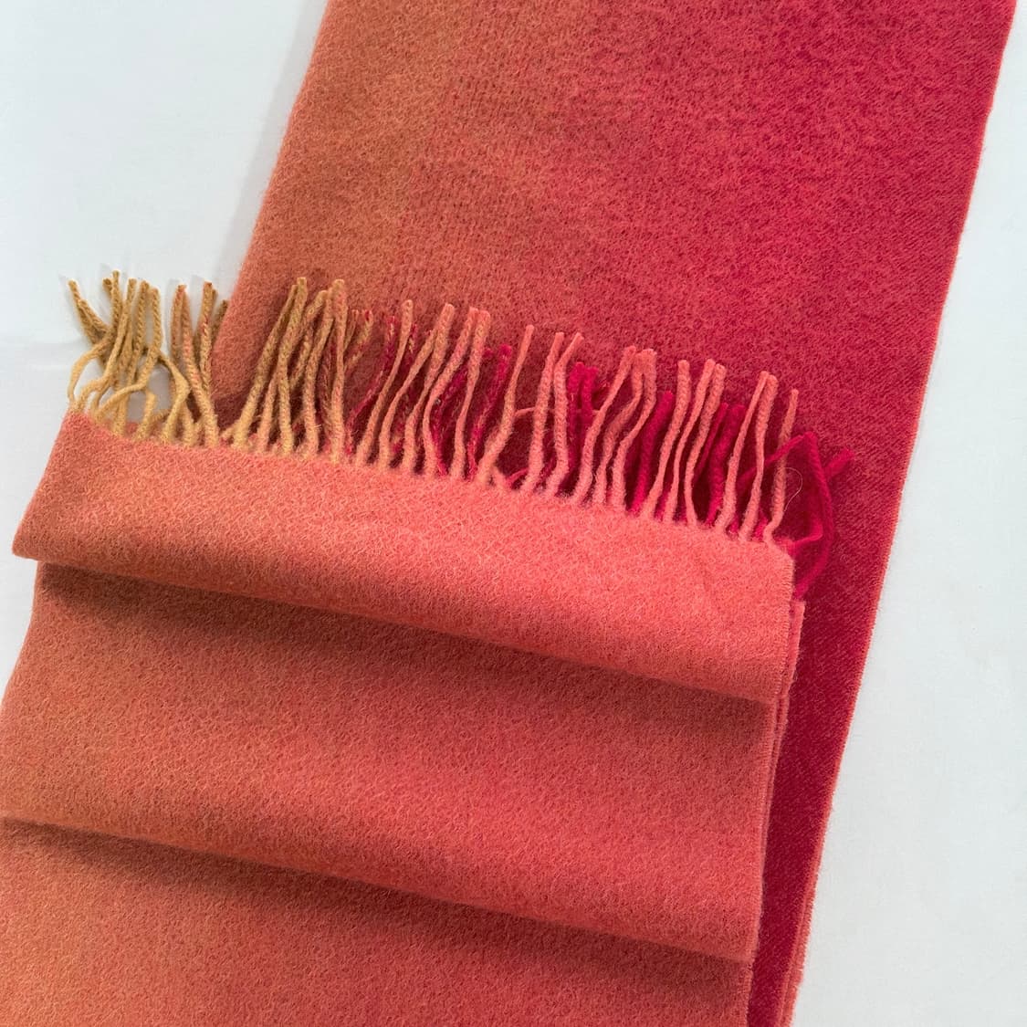 고비 캐시미어 그라데이션 프린지 머플러 [새상품] 상품이미지4