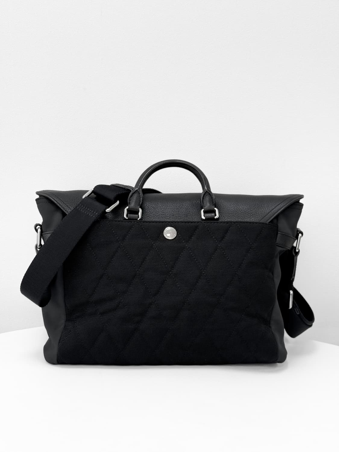Burberry Leather & Nylon Messenger Bag 상품이미지4
