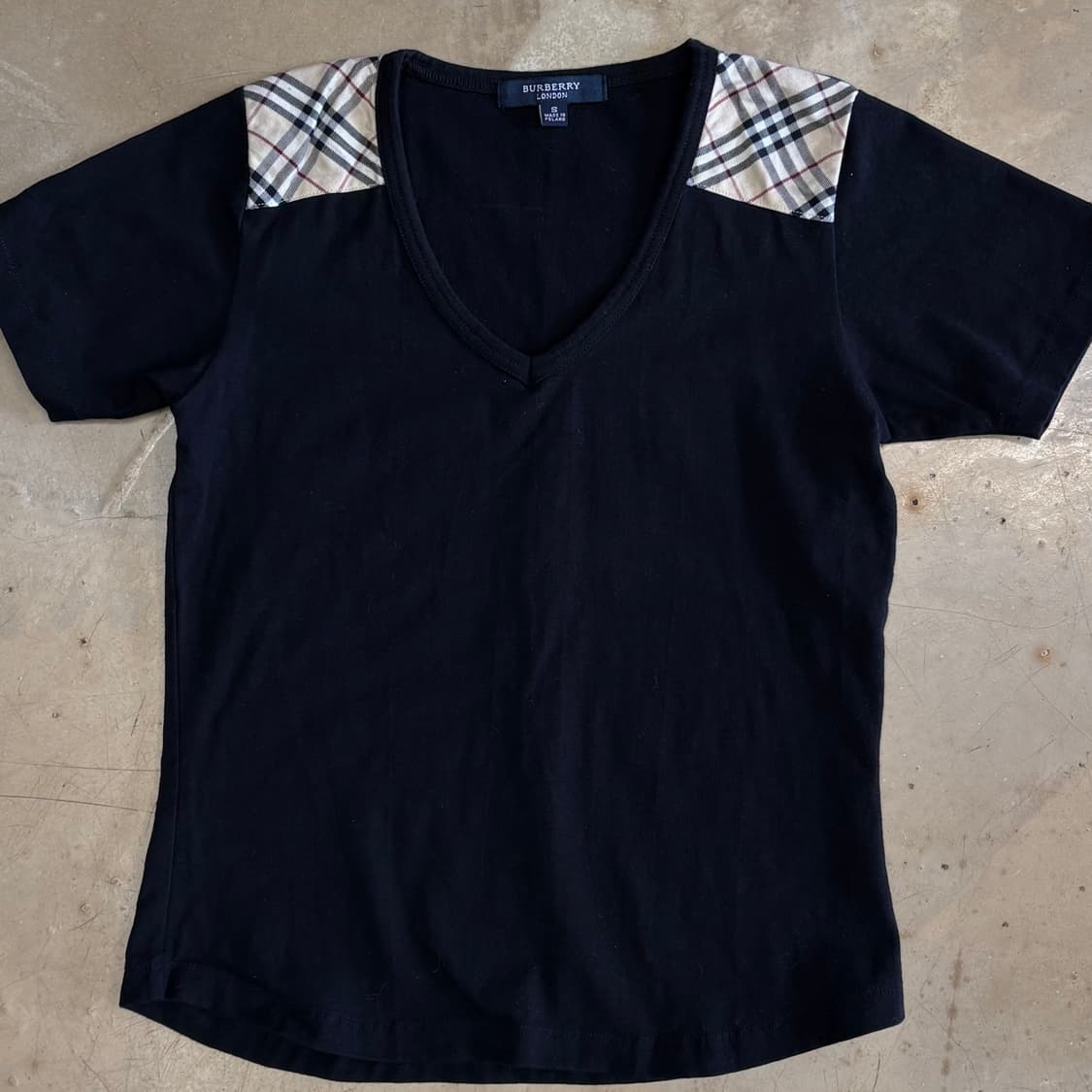 🫶🏻 버버리 여성용 V-Neck 반팔티셔츠 🫶🏻 상품이미지1