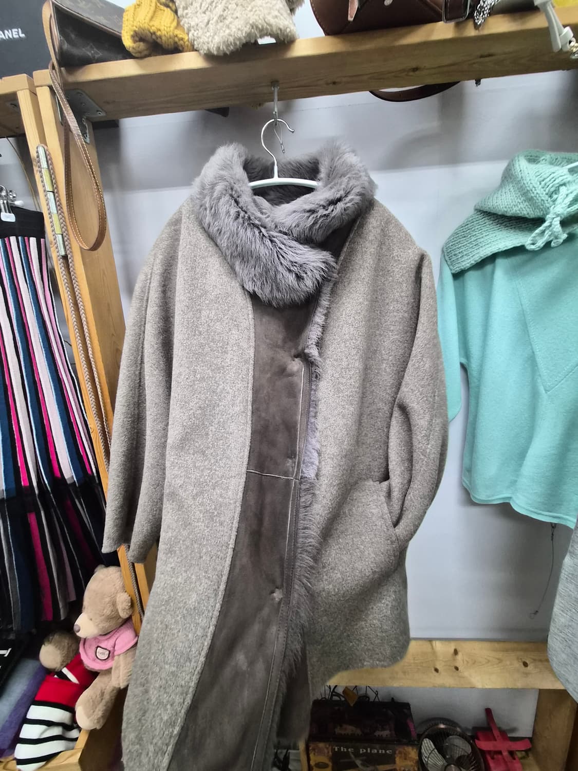 벨라디터치 캐시미어  무스탕 하프 코트 상품이미지3