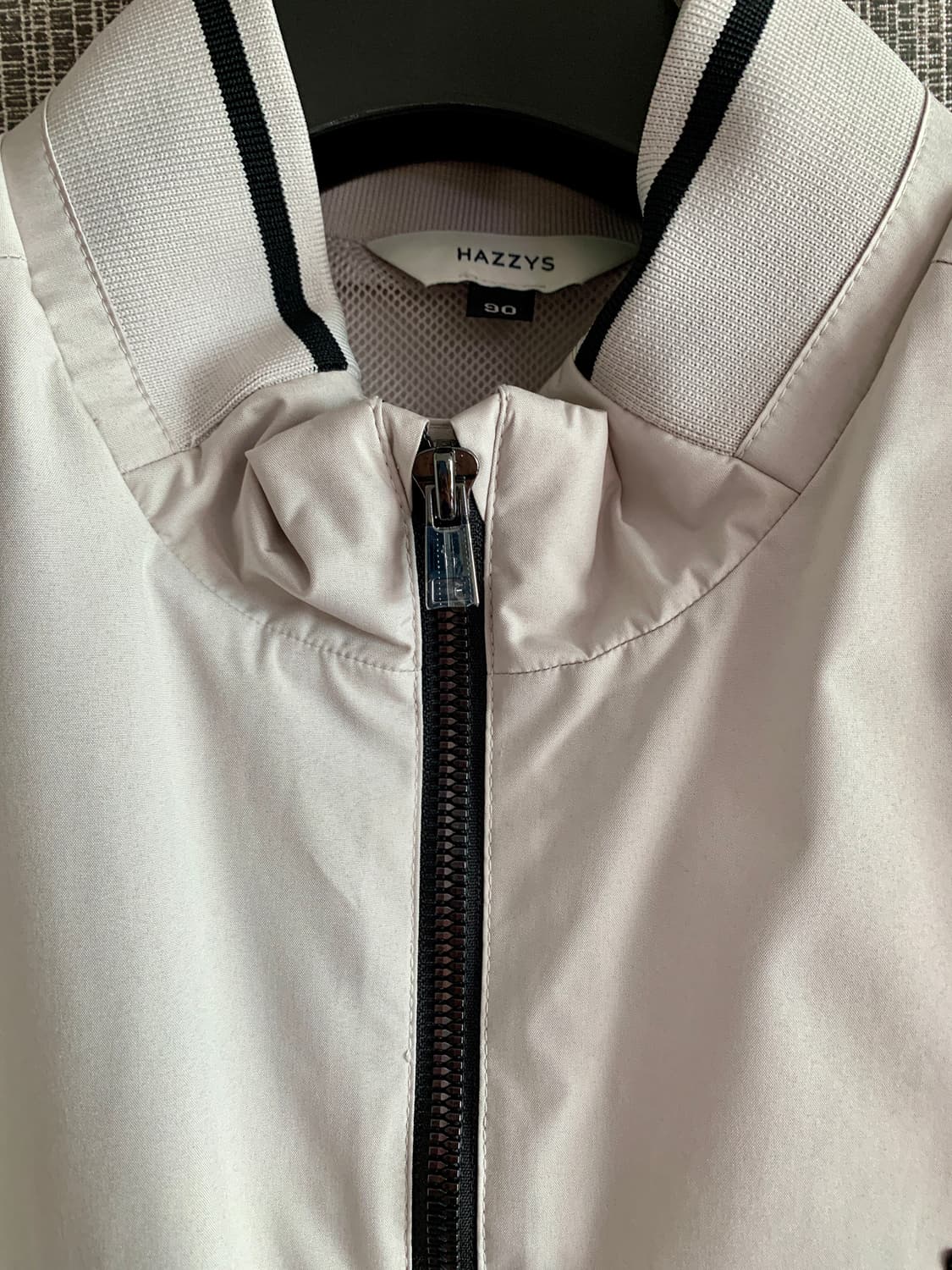 [새상품] 헤지스 HAZZYS 캐주얼 아이보리 바람막이 점퍼 방풍 집업 상품이미지2