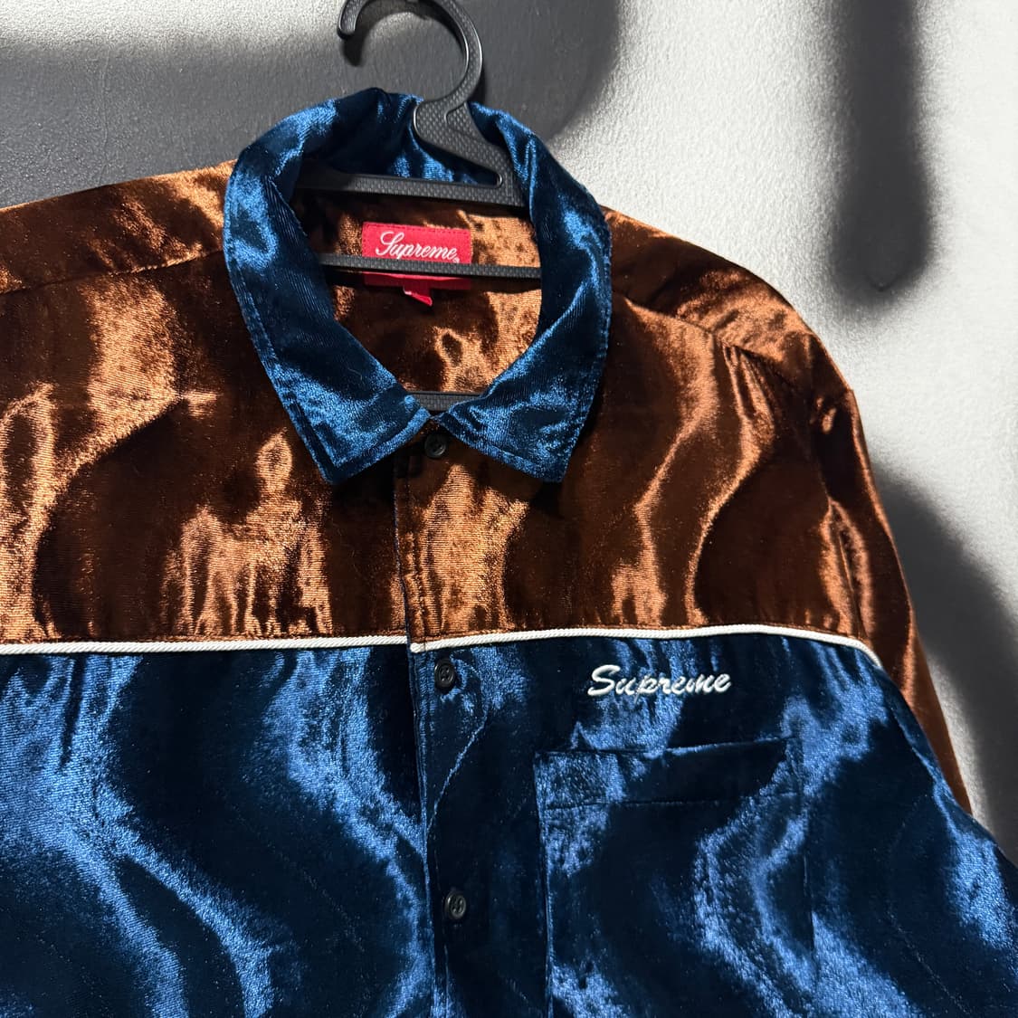 슈프림 18fw 벨벳 스윌 워크 셔츠 브라운 네이비 상품이미지4