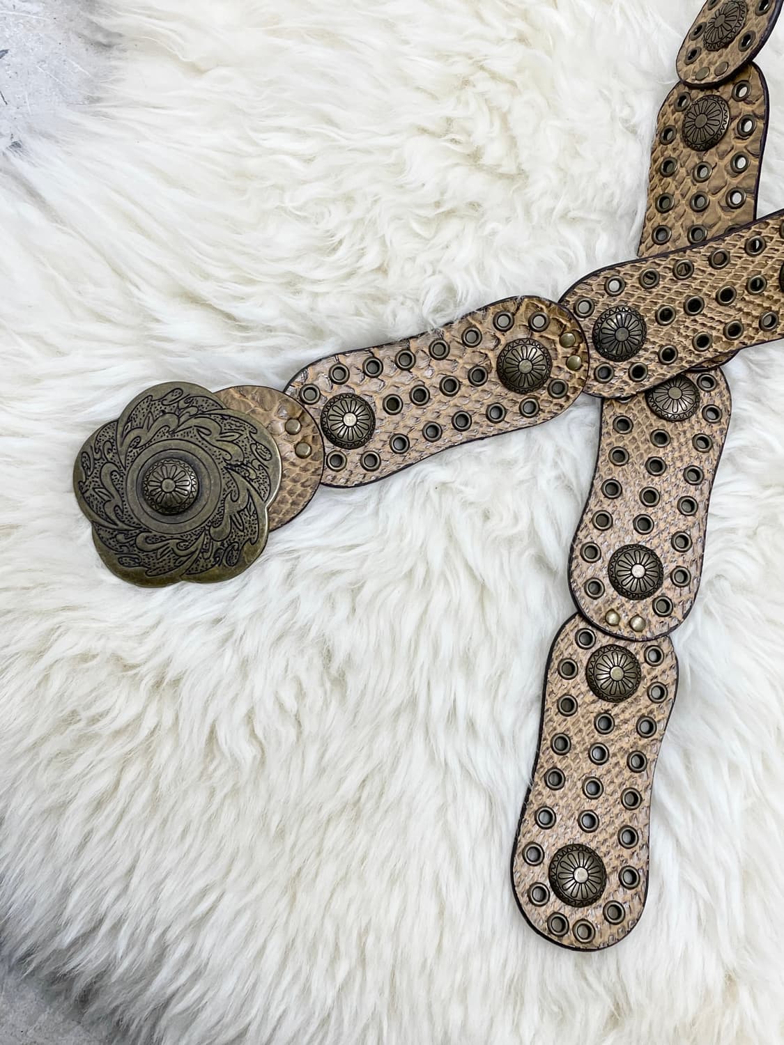 오리엔탈 스터드 펀칭 버클 벨트 상품이미지6