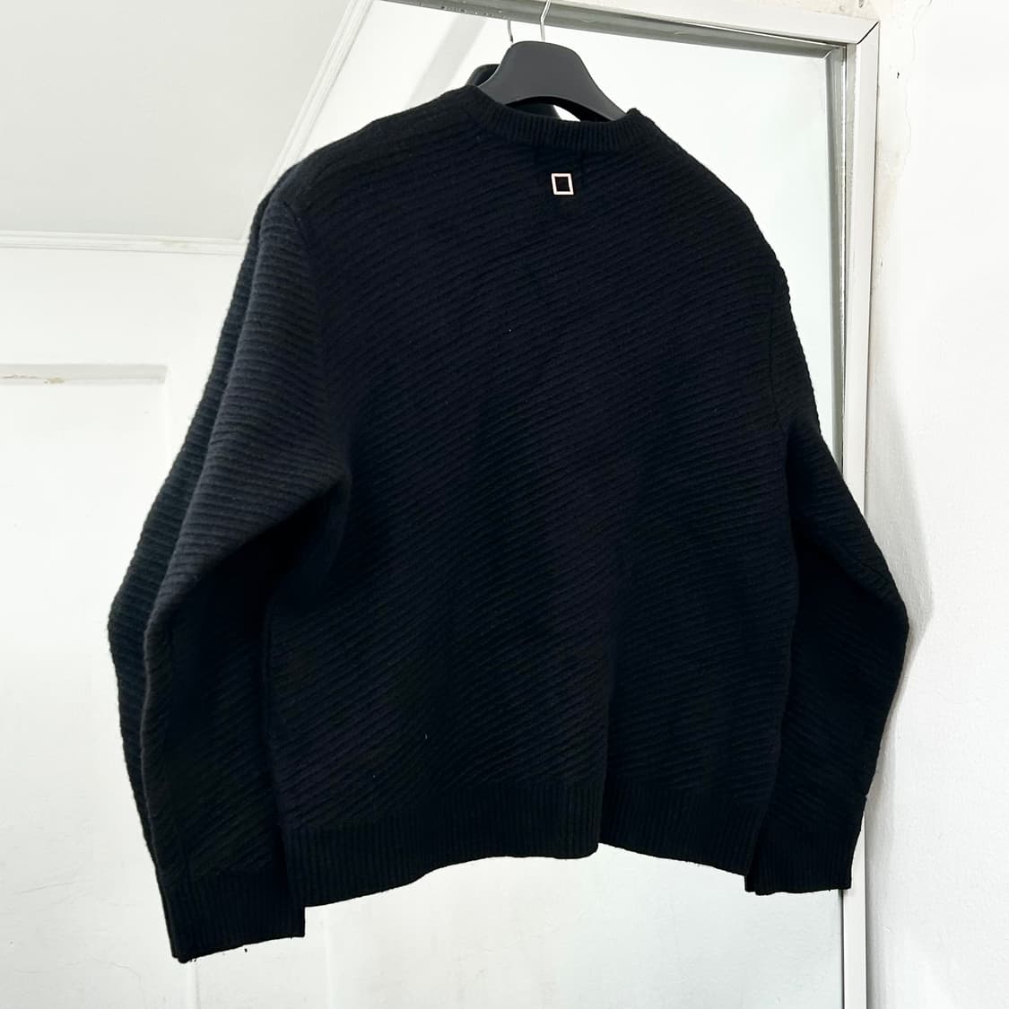 우영미 21FW 사선 니트 상품이미지5