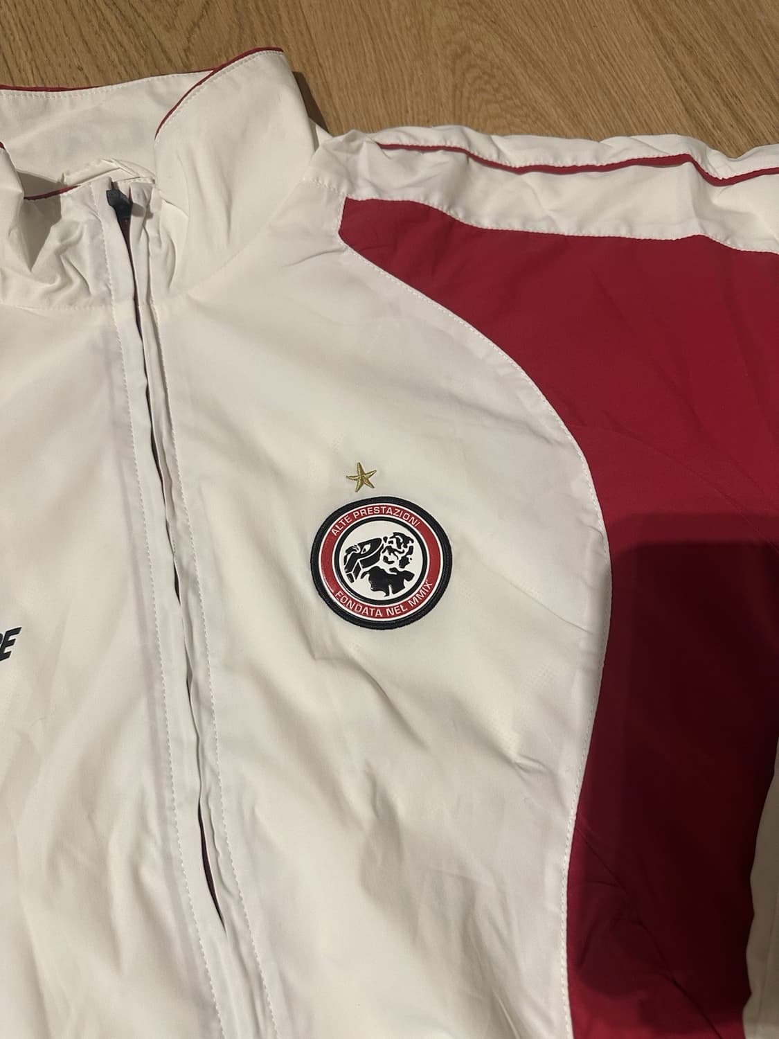 팔라스 프로 팀 팔코 쉘 자켓 화이트 상품이미지3