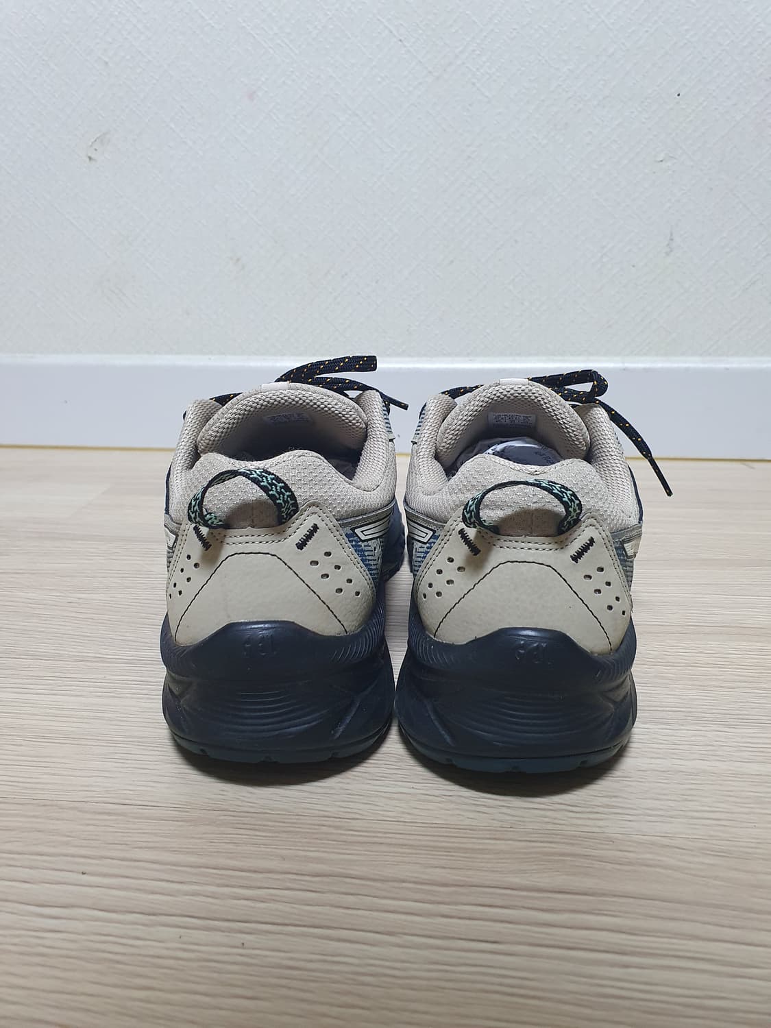 아식스 젤 벤츠9 와이드 운동화 275 상품이미지5