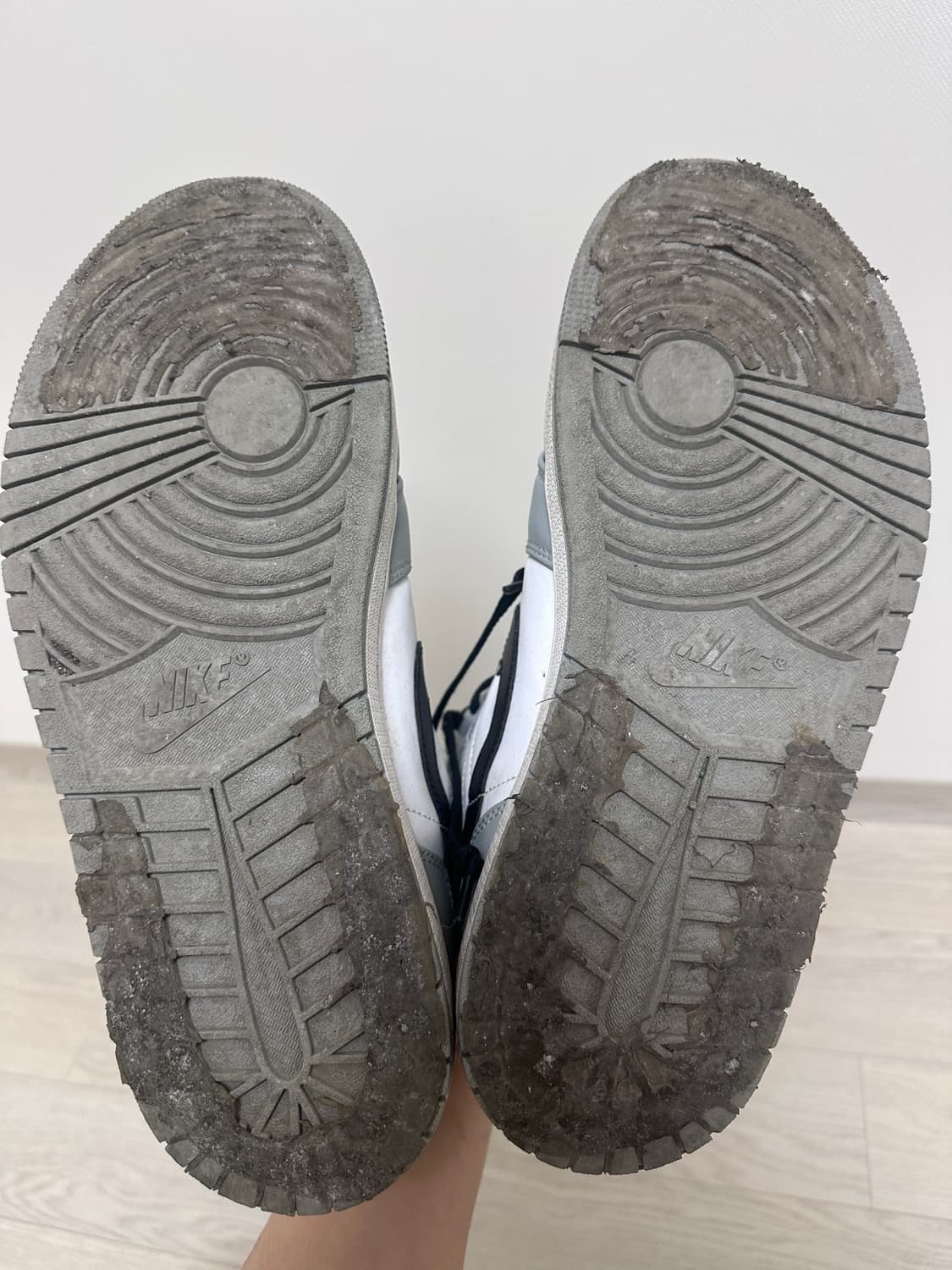 조던 미드 스모크그레이 280 상품이미지3