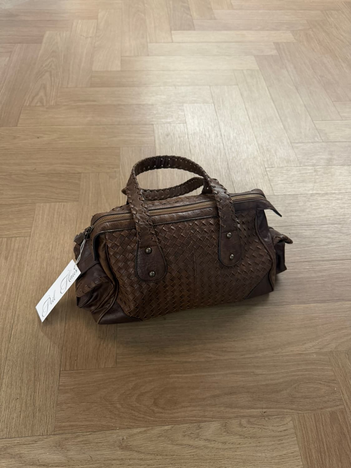 aged leather weave bag 상품이미지1