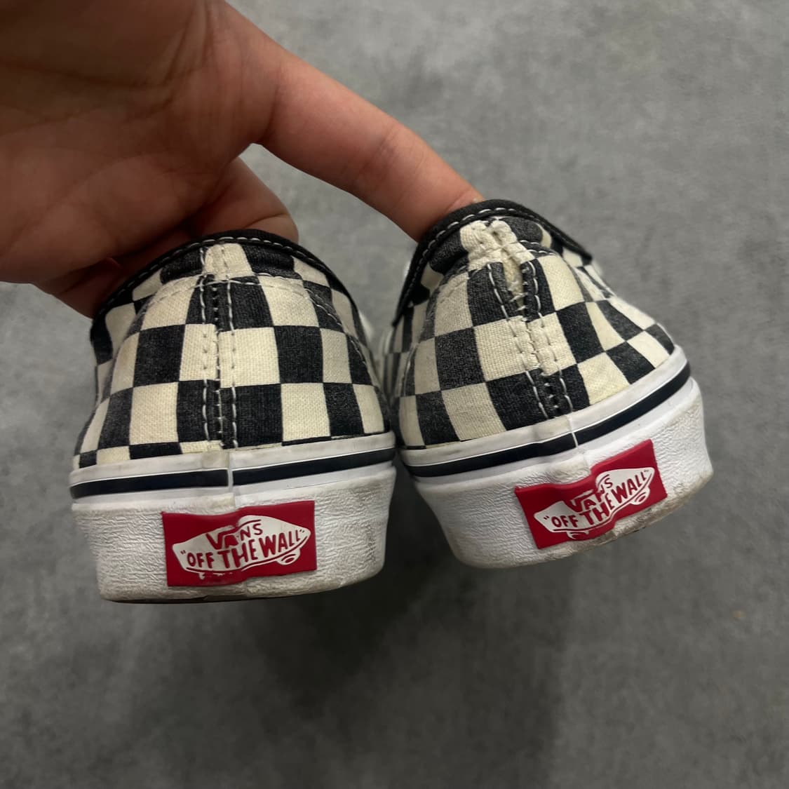 245 반스 체커보드 스니커즈 상품이미지3