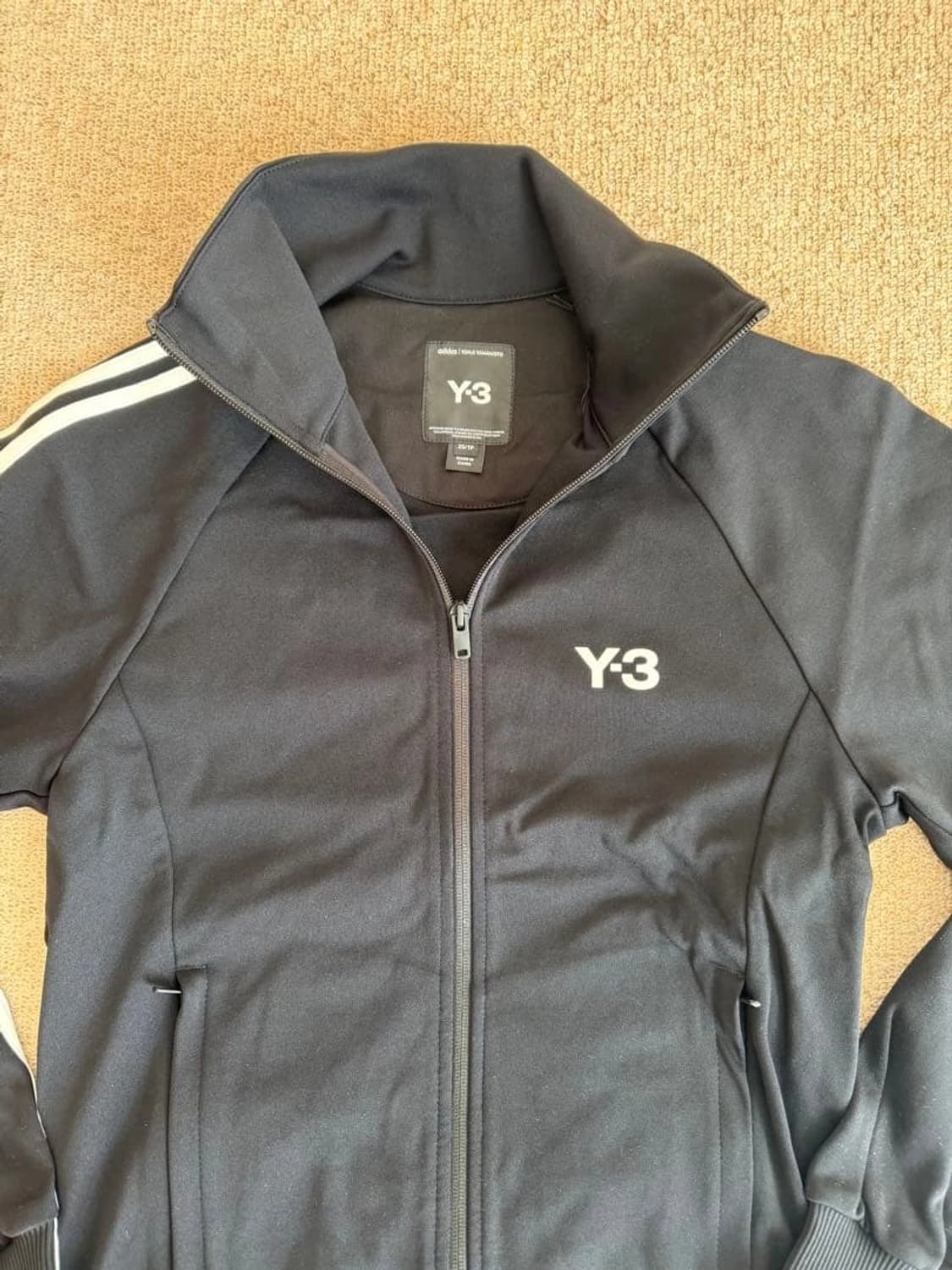 Y-3 트랙탑 상품이미지2