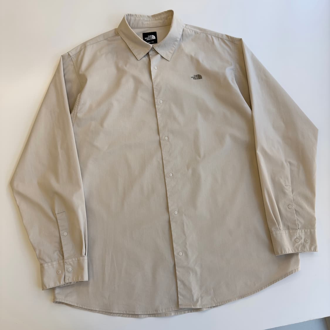 노스페이스 브라운베이지 나나미키 로고 버튼 셔츠 상품이미지4