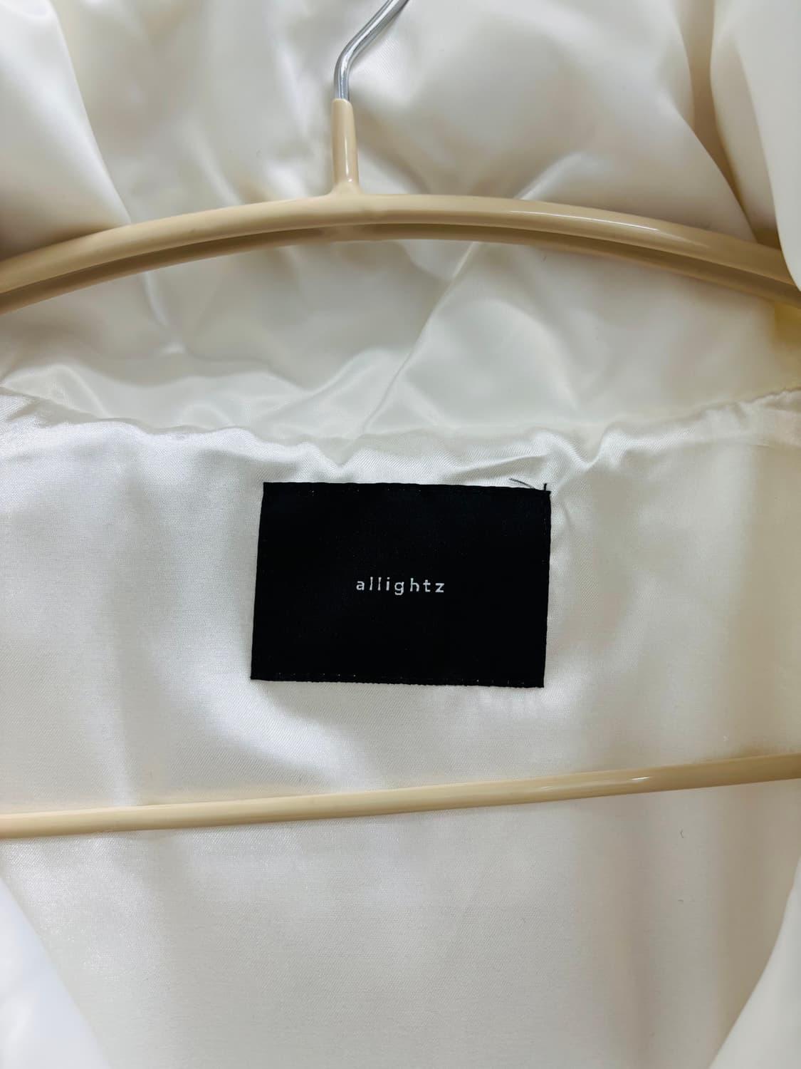 allightz(올라이츠) 하이넥 크롭 덕다운 패딩 베스트 상품이미지4