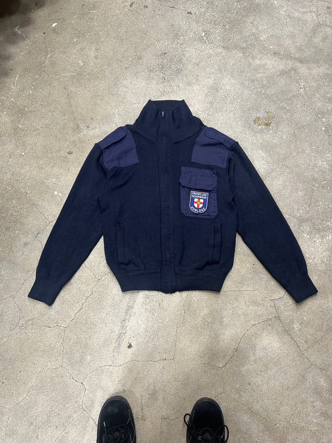 베를린 코만도 울 니트 집업 상품이미지1