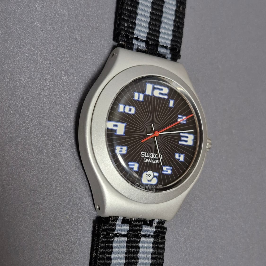 03) 스와치 아이러니 빅 ON TRACK 시계 상품이미지2