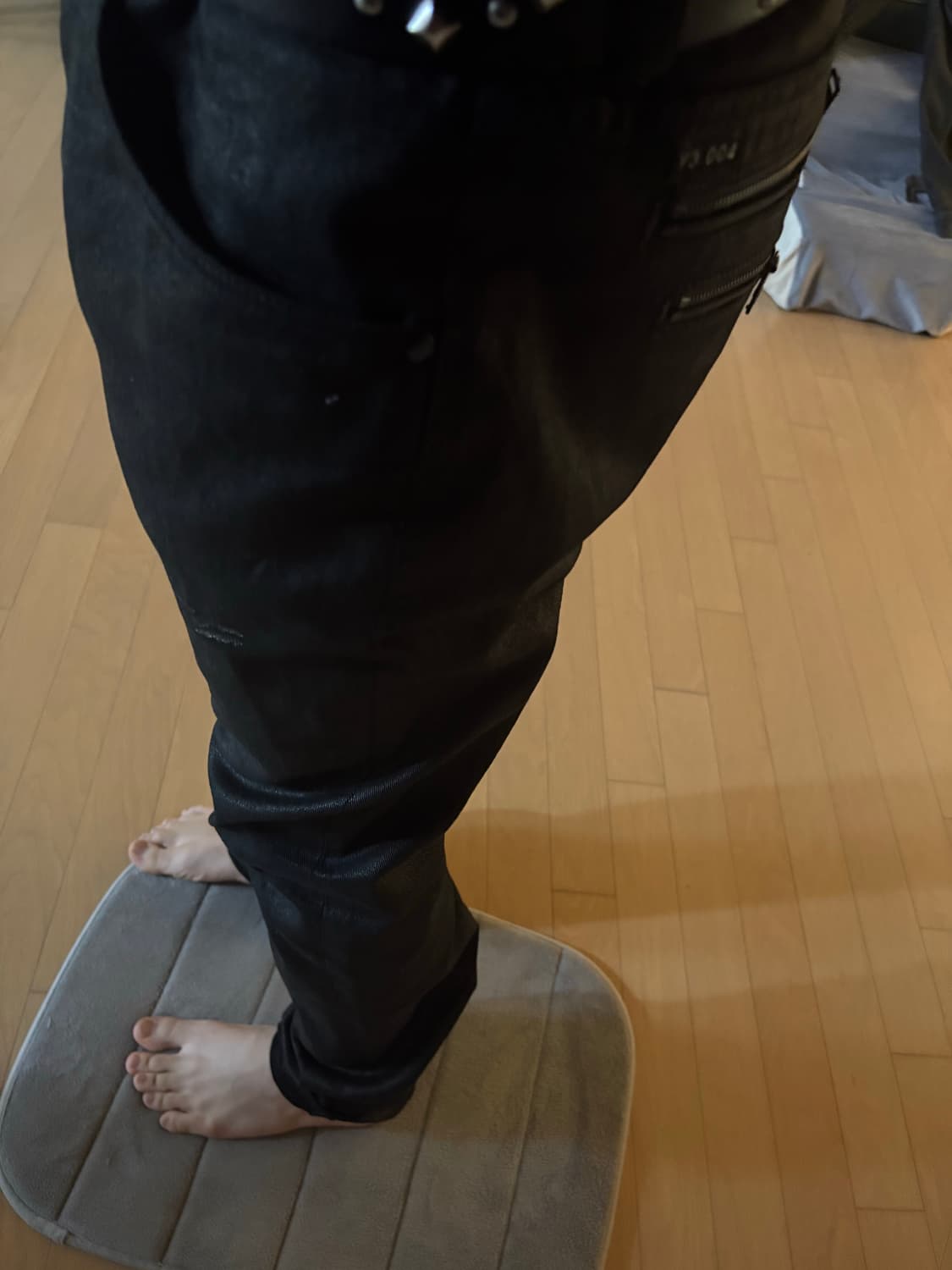 Y-3 Black Coated Trousers with Back Logo 상품이미지2