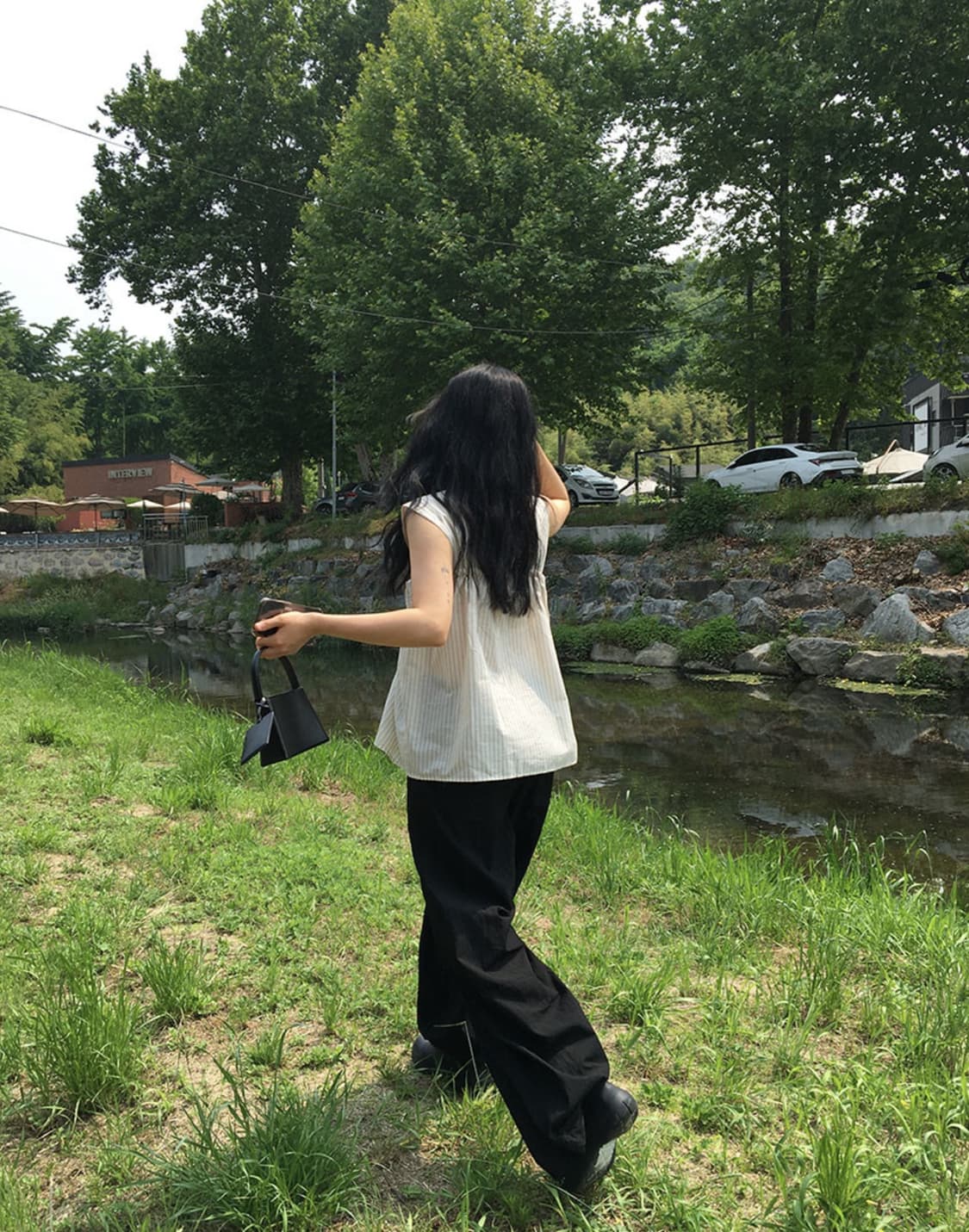 새상품) 미닝아웃 세이지 나시 블라우스 베이지 상품이미지1